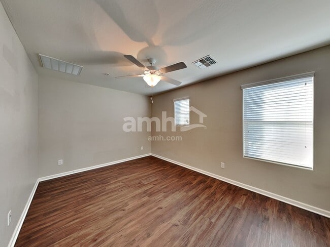 Building Photo - 20772 W Thomas Rd