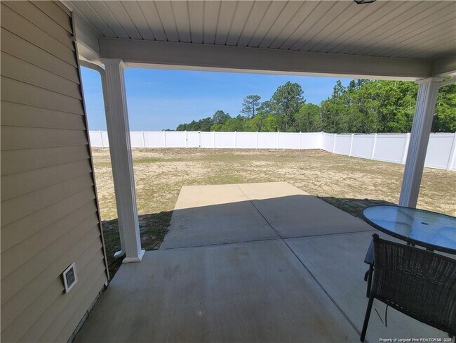 Building Photo - 3608 Crosswinds Dr