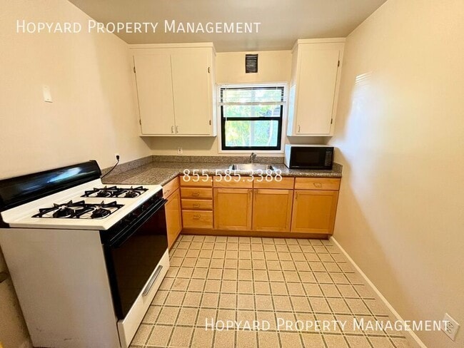 Building Photo - 1676 Dwight Way