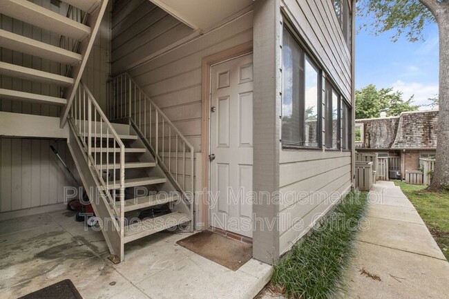 Building Photo - 3000 Hillsboro Pike