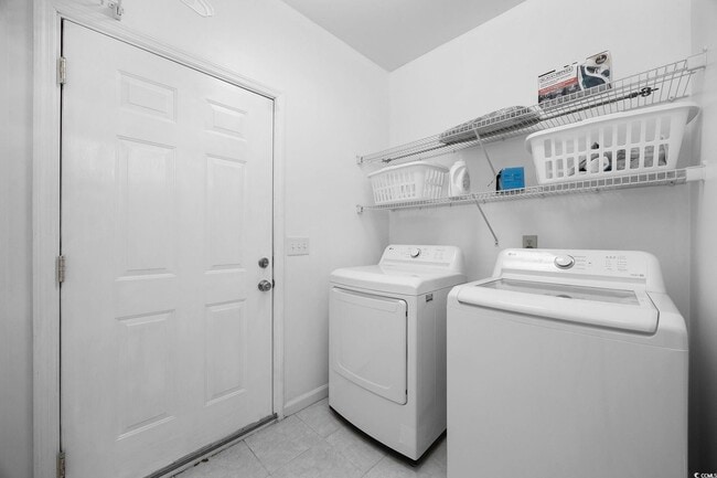 Building Photo - 9580 Maison Ct