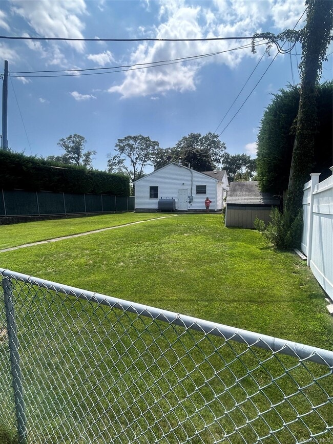 Building Photo - 75 Mc Cue Ln