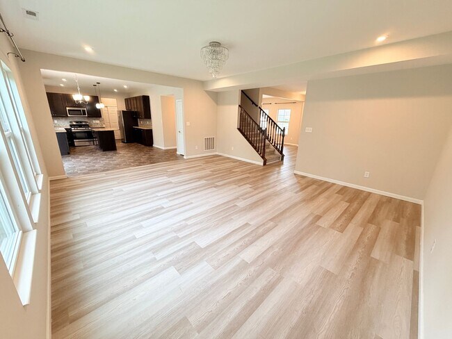Building Photo - 1332 Horse Shoe Bnd