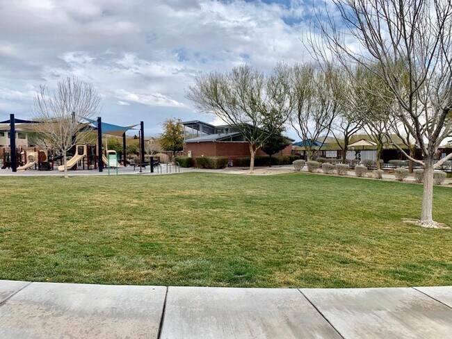 Building Photo - 10598 Tranquil Glade St