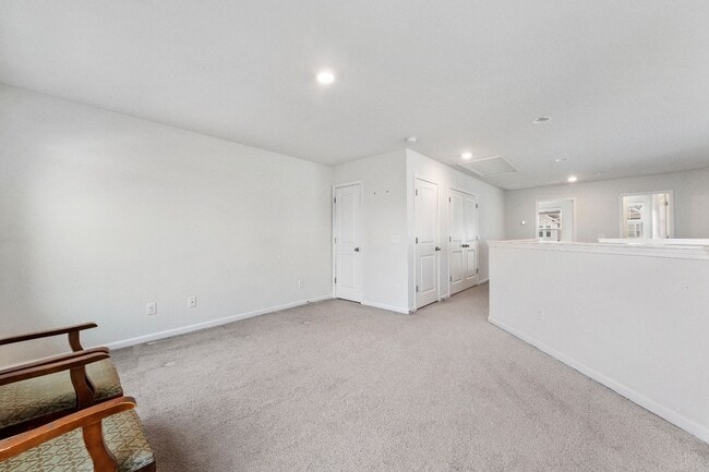 Building Photo - 9784 Transplanter Cir