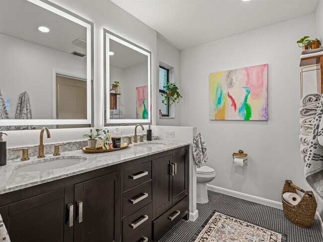 Building Photo - 3335 Micanopy Trail