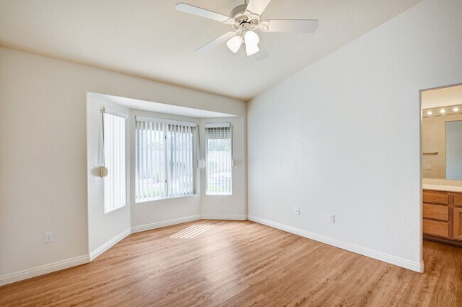 Building Photo - Charming 2 Bedroom, Single-Story Home in S...