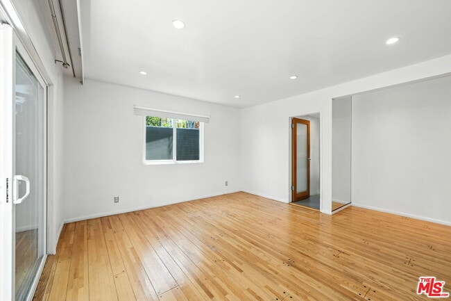 Building Photo - 1317 Devlin Dr