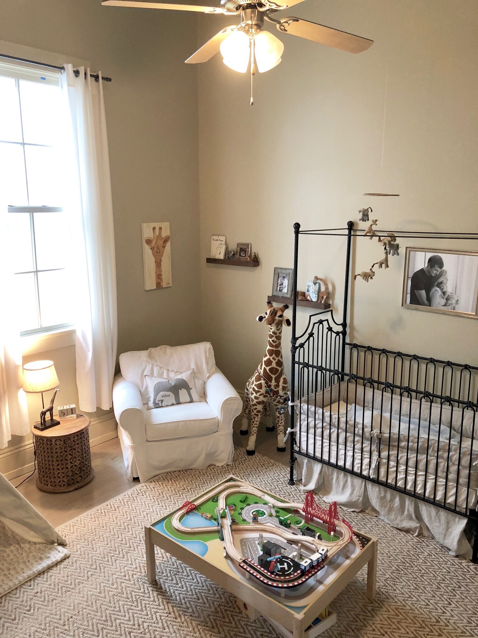 Building Photo - 1305 Peniston St