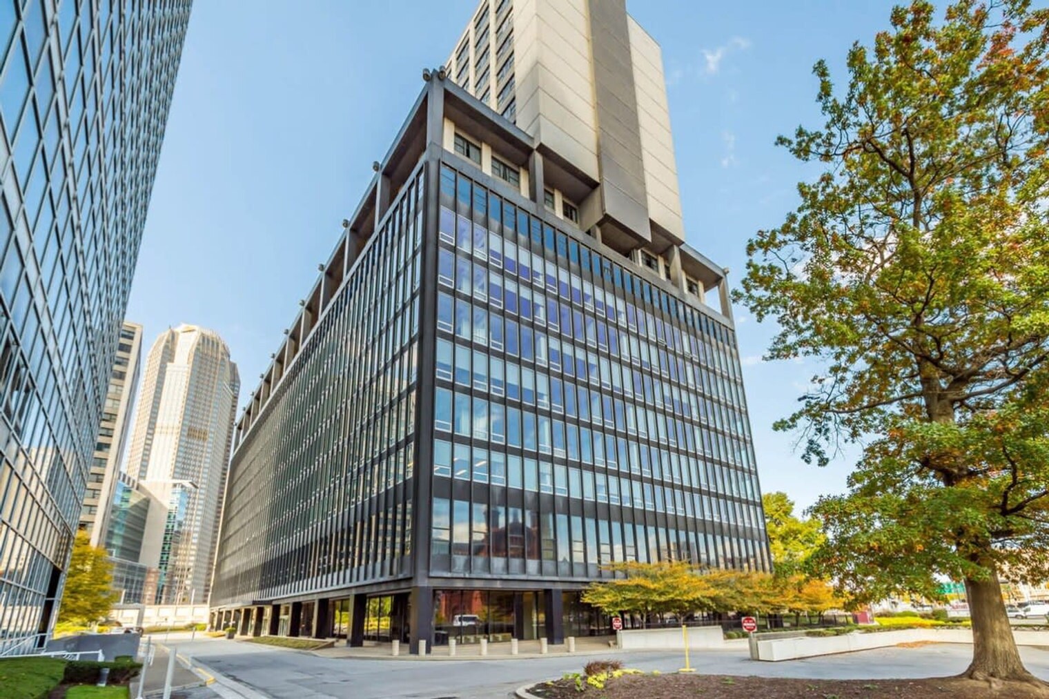 Building Photo - 112 Washington Pl