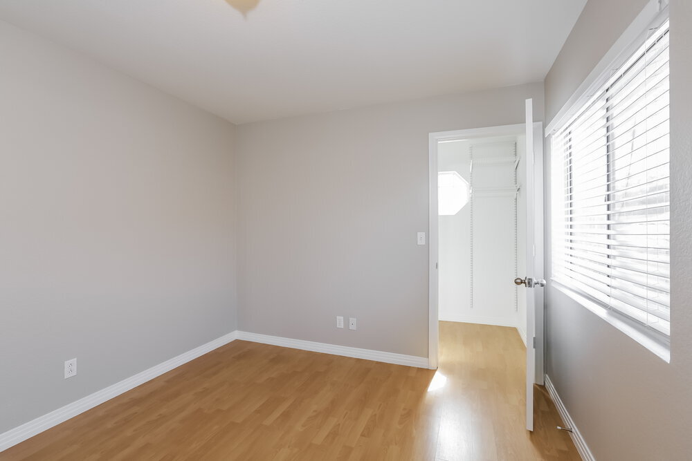 Building Photo - 8828 Dove Cove Dr