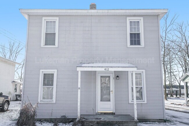 Building Photo - 412 E Prairie St
