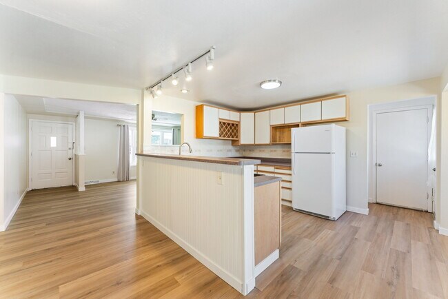 Building Photo - 7813 Webster Way