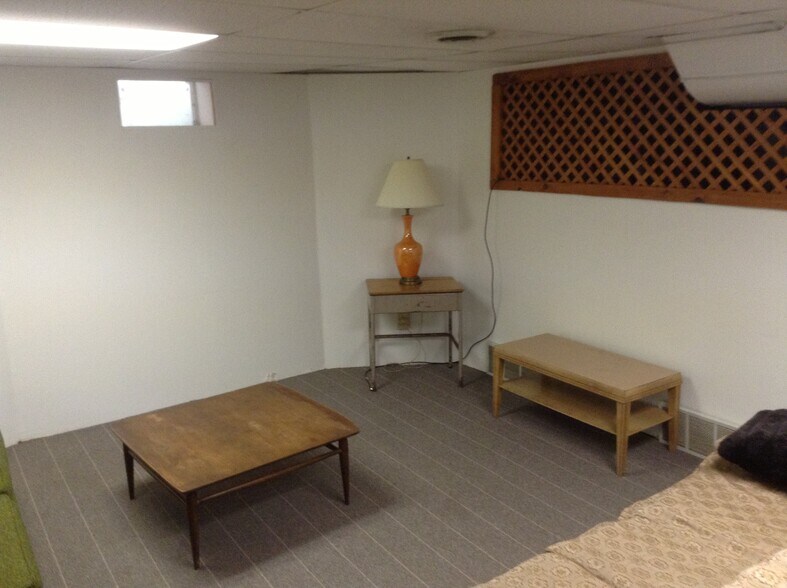 Basement Rec room - 904 Vine St