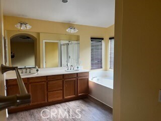 Building Photo - 33893 Pinehurst Dr