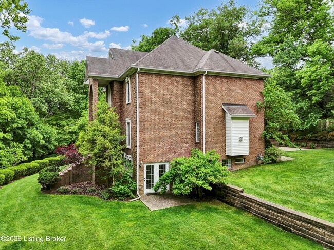 Building Photo - 560 N Hubbards Ln