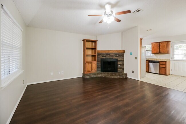 Building Photo - 12509 Ridgegate Rd