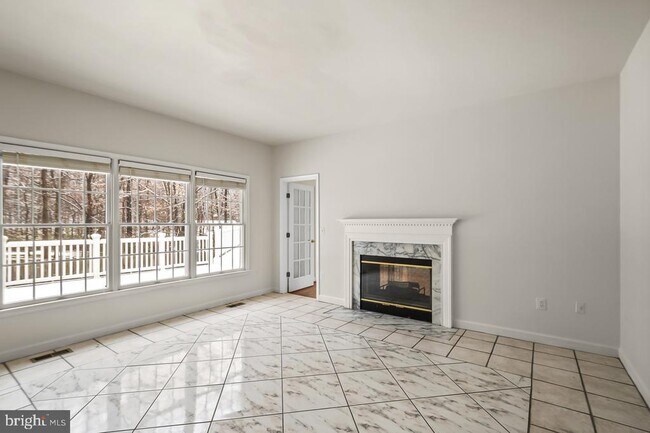 Building Photo - 8330 Westchester Dr