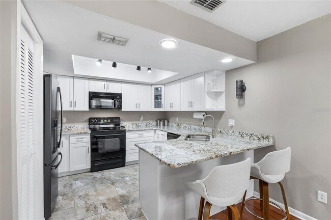Building Photo - 11520 Galleria Dr