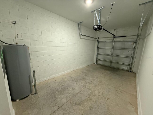 Building Photo - 5981 Zen Wy