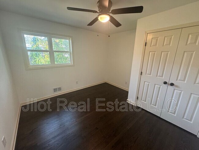 Building Photo - 2390 Tiffany Pl