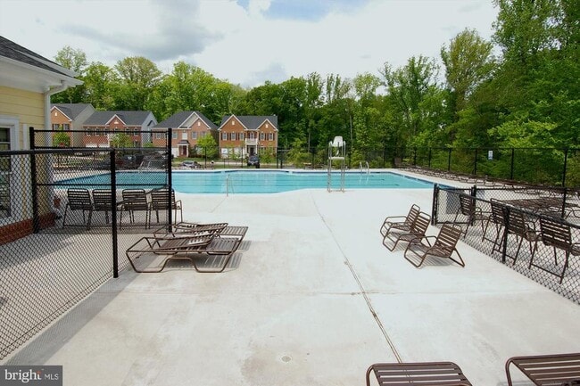 Building Photo - 9327 Hundith Hill Ct