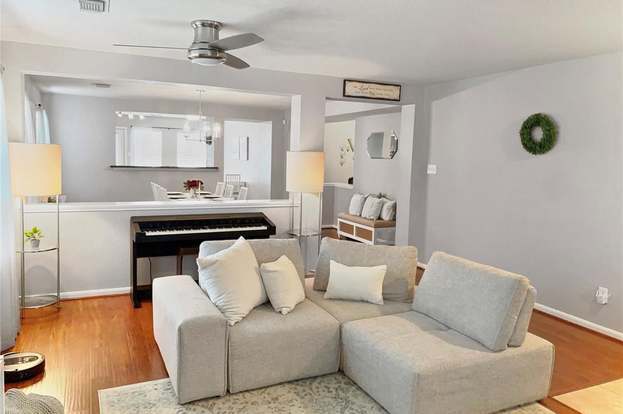 Building Photo - 21235 Bending Green Way