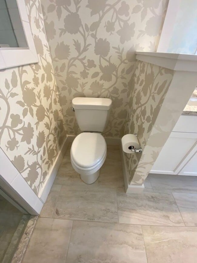 Building Photo - Welcome to our luxurious townhouse in the ...
