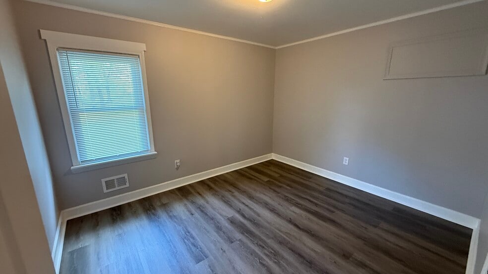 Bedroom 3 - 110 Gilliland Ave