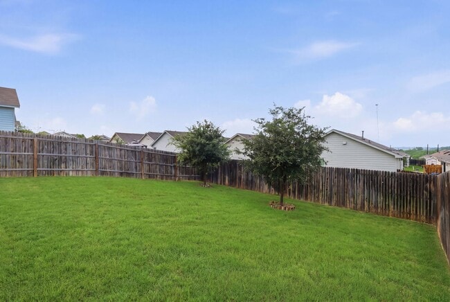 Building Photo - 13927 Silos Meadows