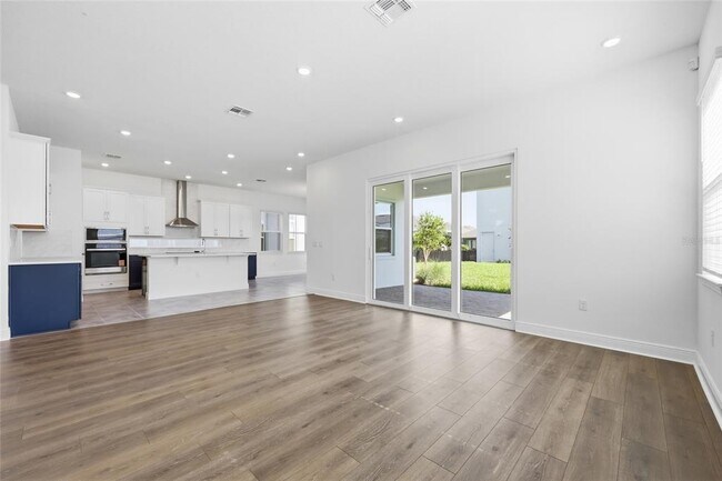 Building Photo - 10085 Ballast Dr