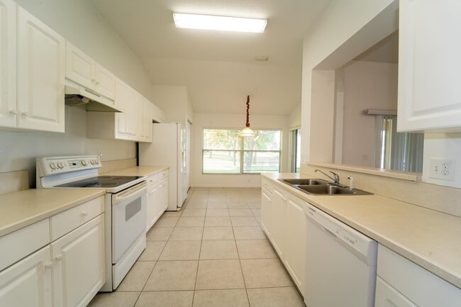Building Photo - 957 Windward Way