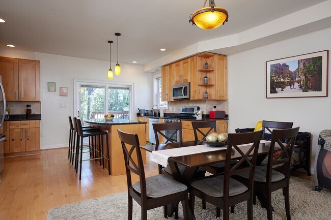 Building Photo - Petworth Stunner with Garage