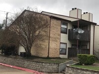 Building Photo - 1x1 Condo