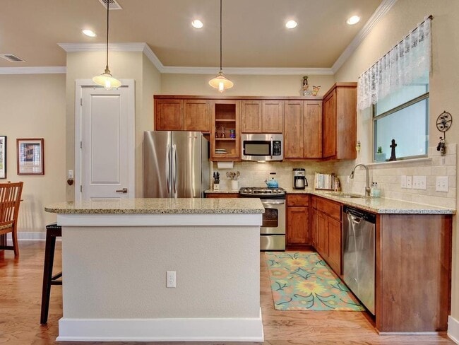 Building Photo - 4545 Mattie St