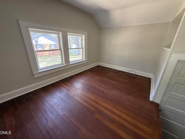 Building Photo - 483 W Salisbury St