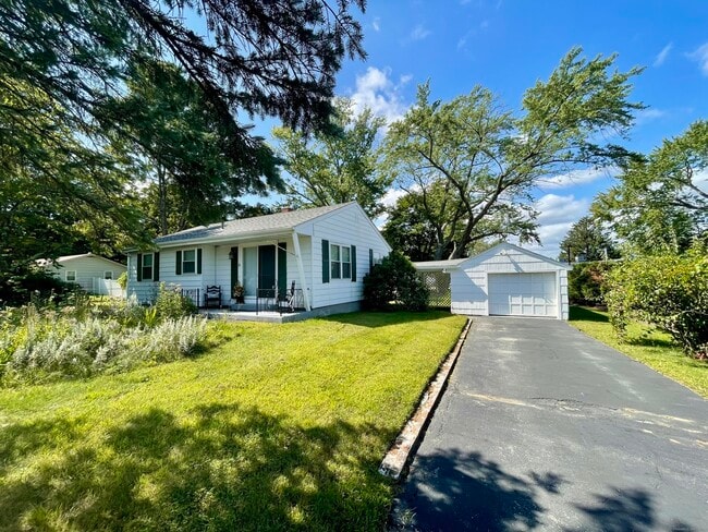 Primary Photo - 15 Proulx St