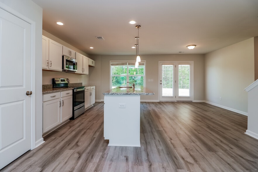 Building Photo - 20 Wilkins Rd