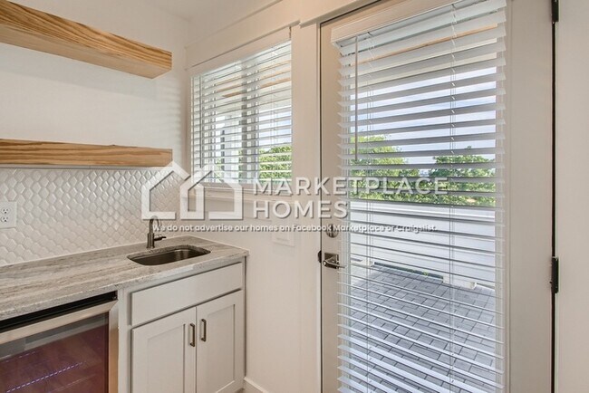 Building Photo - 518 Yokley Rd