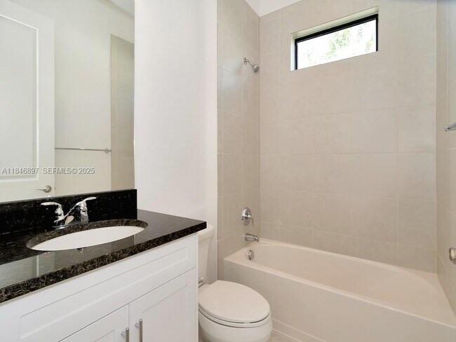 Building Photo - 10400 S Barnsley Dr