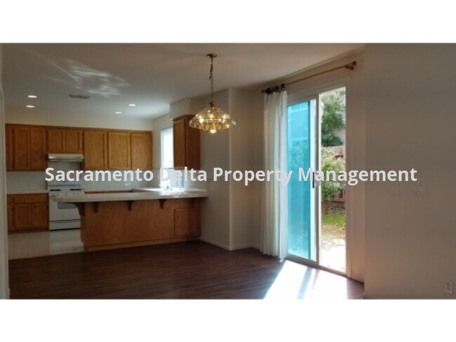 Building Photo - ***COMING SOON*** 4 Bedroom 2.5 Bathroom Home in Folsom's Natoma Station