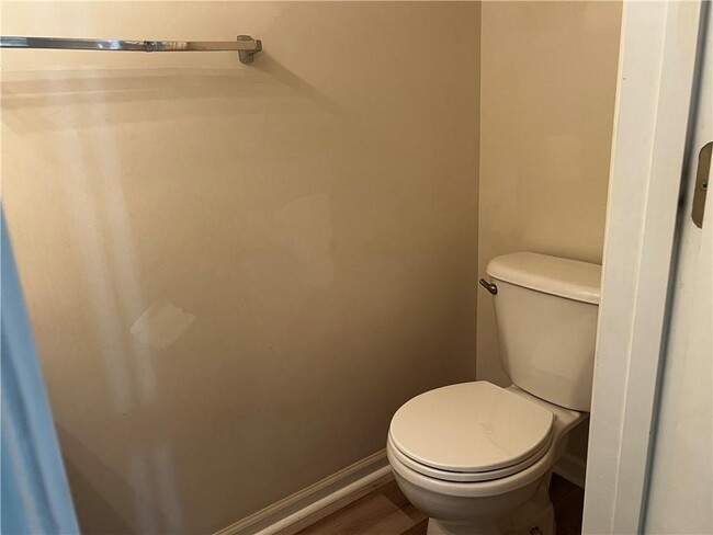 Building Photo - 5454 Medlock Corners Dr