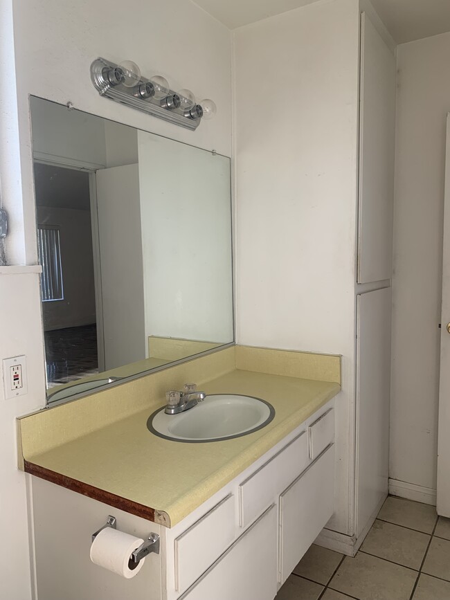 Building Photo - 2350 Osbun Rd