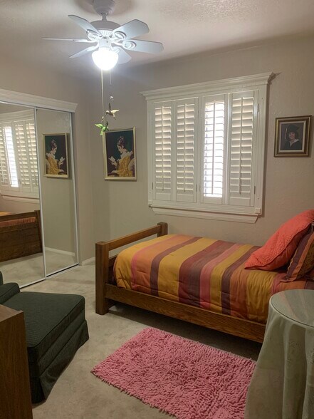 Building Photo - 678 El Parque Dr