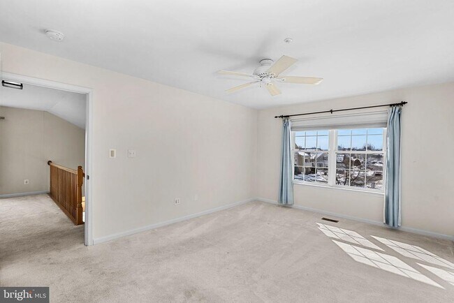 Building Photo - 43374 Greyswallow Terrace