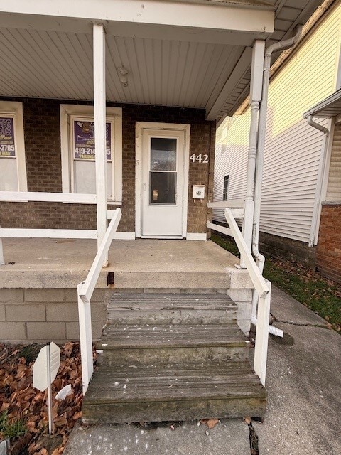 Building Photo - 442 E Central