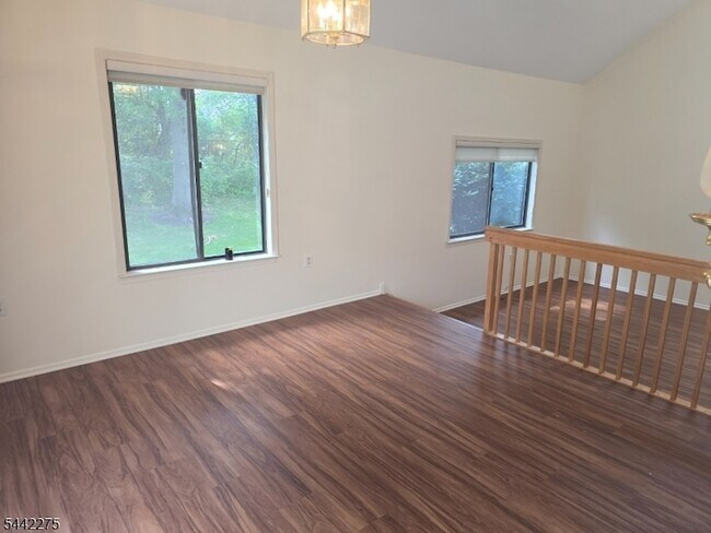 Building Photo - 41 Arbor Cir