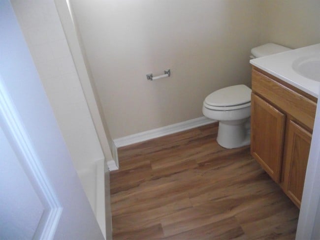 Building Photo - 255 Lobelia Dr