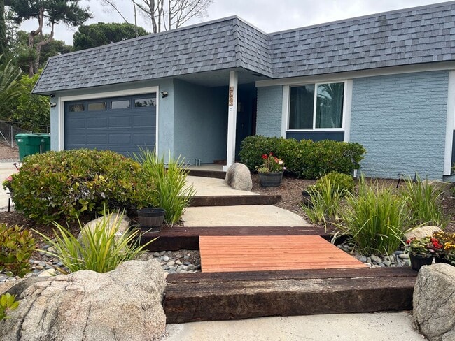 Building Photo - 4bd/2ba Single Story Home In Hennie Hills ...