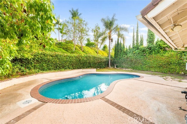 Building Photo - 24862 Vista Rancho